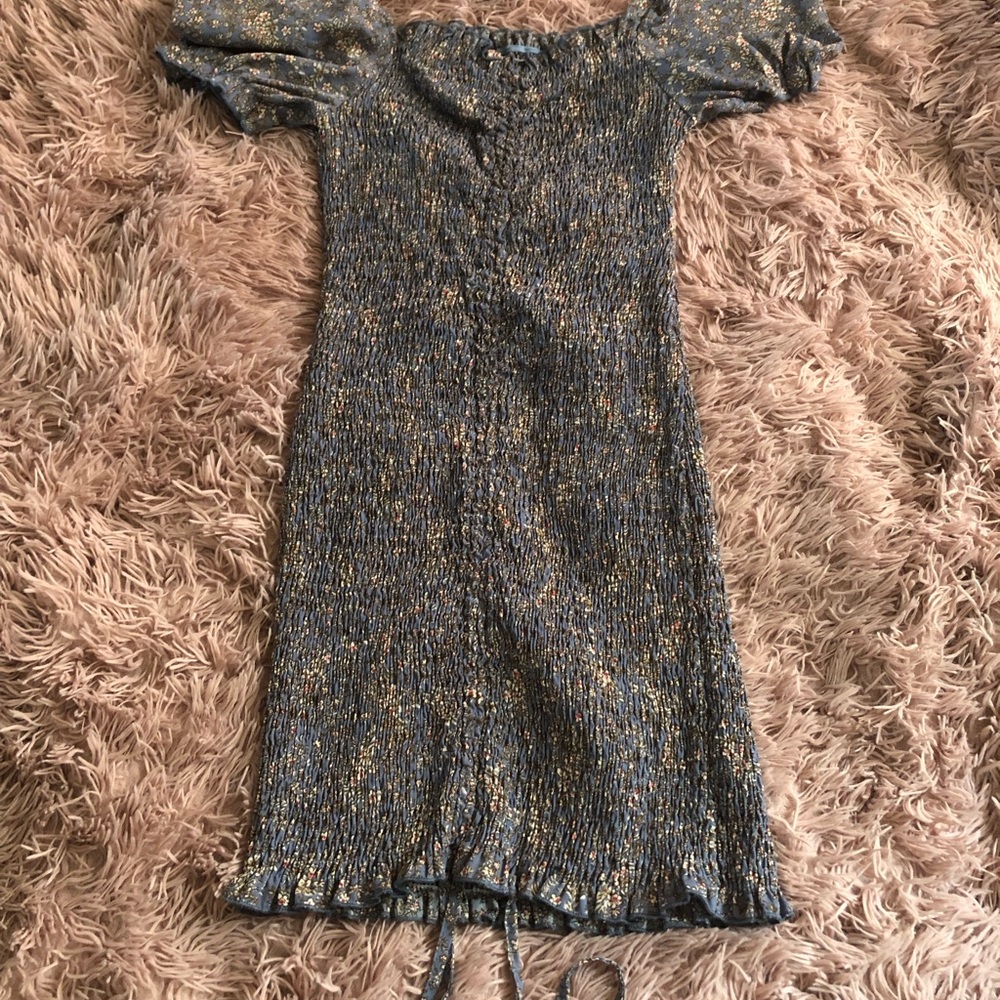 Vestido mini.